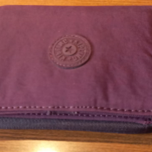 MONEY LOVE DARK PLUM PORTEFEUILLE MEDIUM