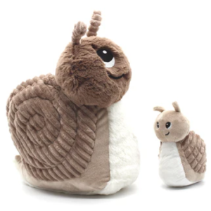 PELUCHE SPEEDOU ESCARGOT MAMAN ET BEBE BEIGE LES DEG