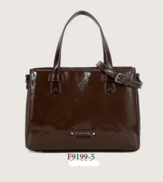 F SAC PORTE MAIN ET TRAVERS EN SYNTHETIQUE FUCHSIA