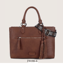 F SAC PORTE MAIN ET TRAVERS EN SYNTHETIQUE FUCHSIA